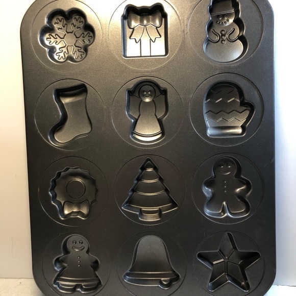 Wilton Cookie Pan Mold Christmas 12 Design Tree Santa Gingerbread Stocking Star - Picture 8 of 9
